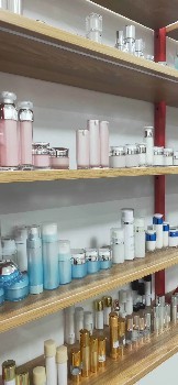 2万起化妆品贴牌拥有自己的品牌白云区化妆品原料厂家